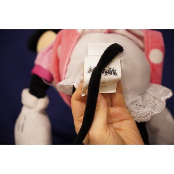 Minnie Mouse 22" Long Jumbo Stuffed Plushie - Picture 5 of 6